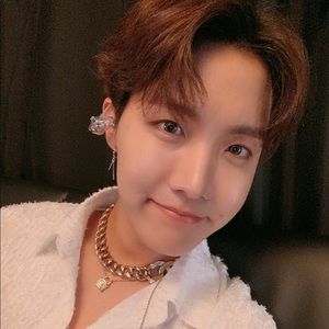 Meet your Posher, Nia